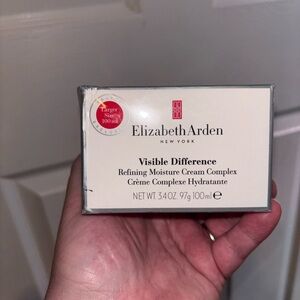 Elizabeth Arden Refining Moisture Cream Complex - White